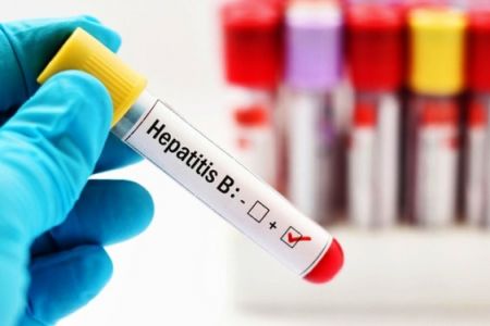 Hepatit B nədir? Hepatit B-nin əlamətləri və simptomları nədir?