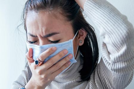 Koronavirus və mövsümi allergiya arasındakı fərq nədir?