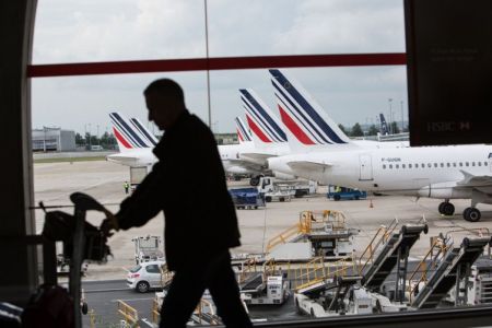 Parisin hava limanlarının işçiləri tətil edəcəklər