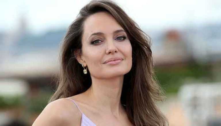 Angelina Jolie iki üzlü