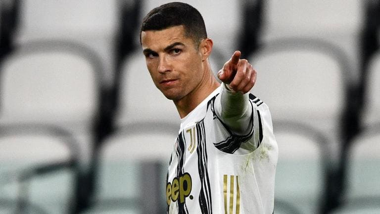 Cristiano Ronaldo 17 maraqlı fakt