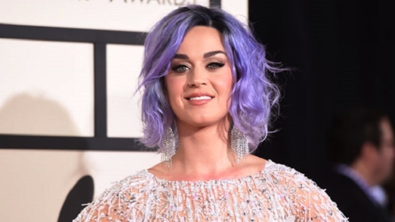 Katy Perry rənqli saçlar