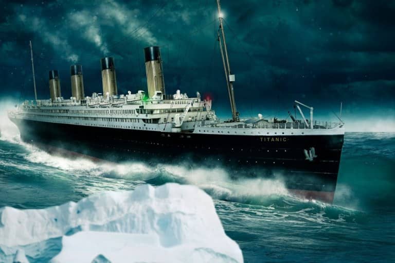 Titanik gəmisi toqquşma